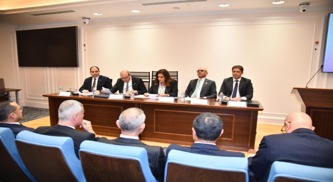 وزير الطيران المدني