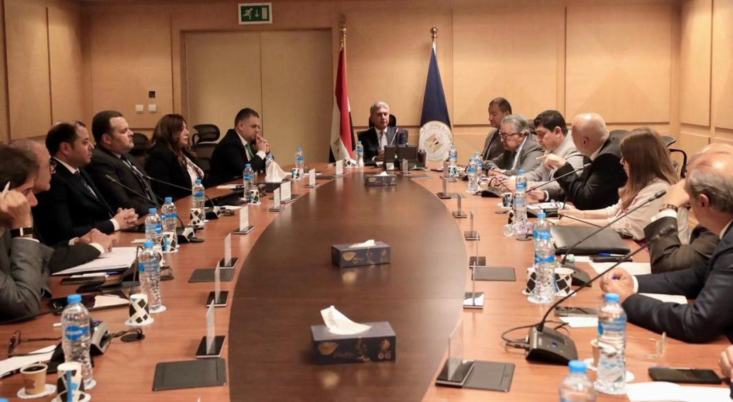 وزير السياحة والآثار